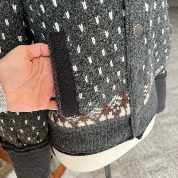 Free People Hooded Seeater - Picture 4 of 10